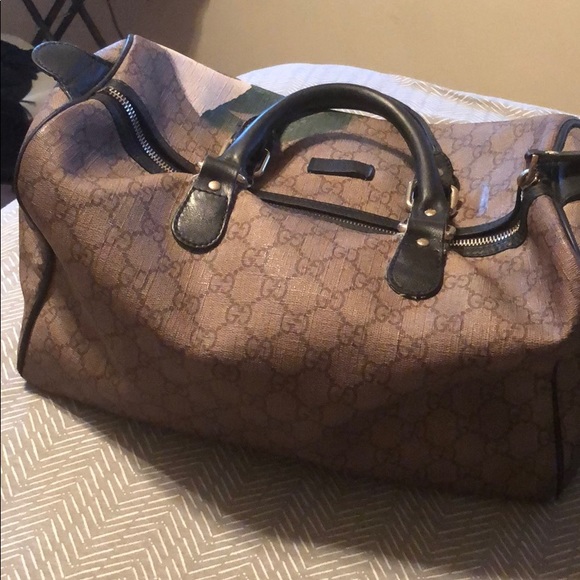 Authentic Gucci bag Italy addition - Picture 2 of 4